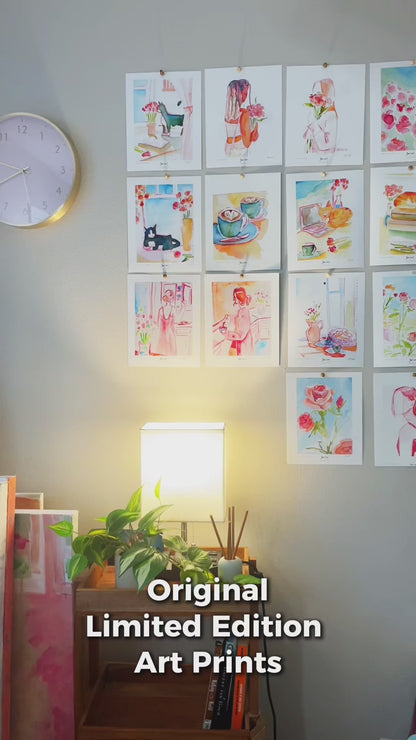 Reading Kitty Art Print